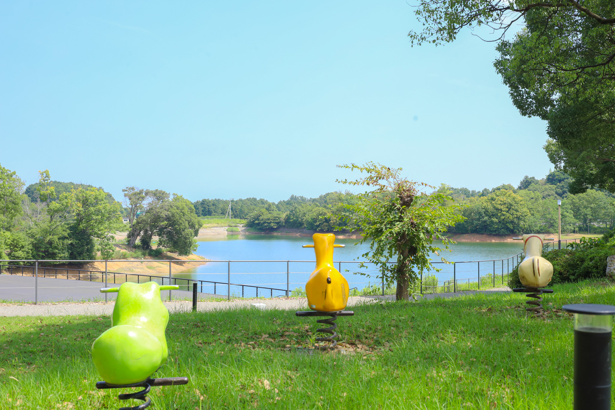 ふれあいの里ログハウス遊具